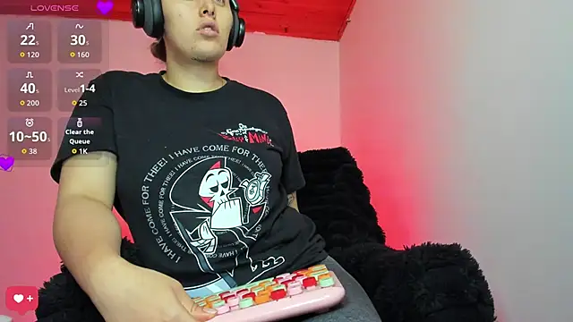 bonnie moon  online show from February 2026 09:35:01 PM