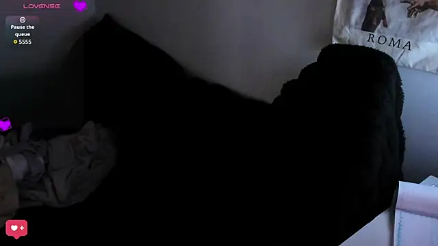 bonnie moon  online show from May 2026 08:09:02 PM