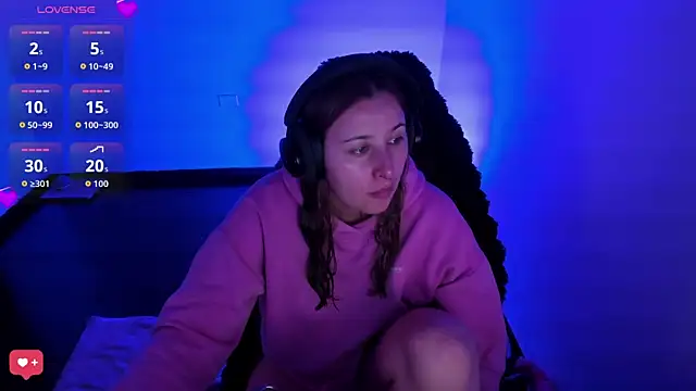 bonnie moon  online show from March 2026 04:27:02 PM