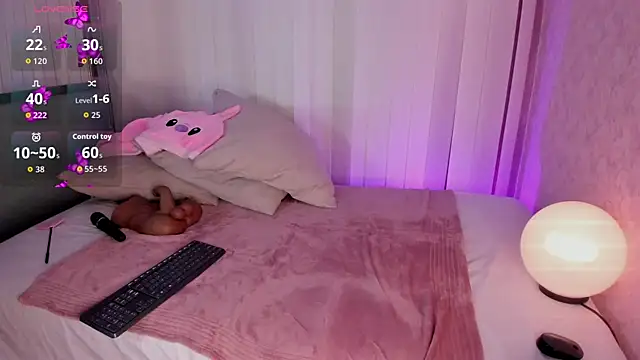 Paiige peach online show from May 2026 06:17:01 PM
