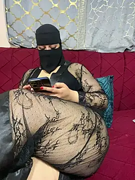 Snapshot of mari_layali chatting on January 2026 10:19:02 PM mari layali online show from January 2026 10:19:02 PM