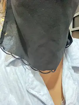 Snapshot of mari_layali chatting on January 2026 09:29:01 PM mari layali online show from January 2026 09:29:01 PM