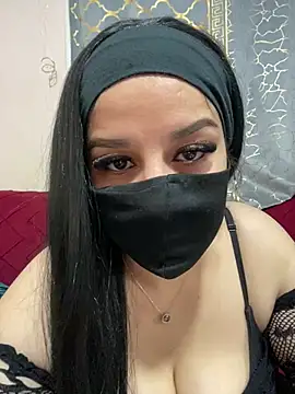 Snapshot of mari_layali chatting on February 2026 12:33:02 AM mari layali online show from February 2026 12:33:02 AM