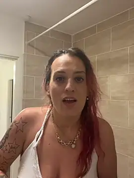 Haleytightlips1986 online show from March 2026 07:28:01 PM