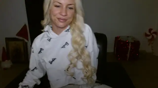 JuicyJanexo online show from December 2025 05:51:01 AM