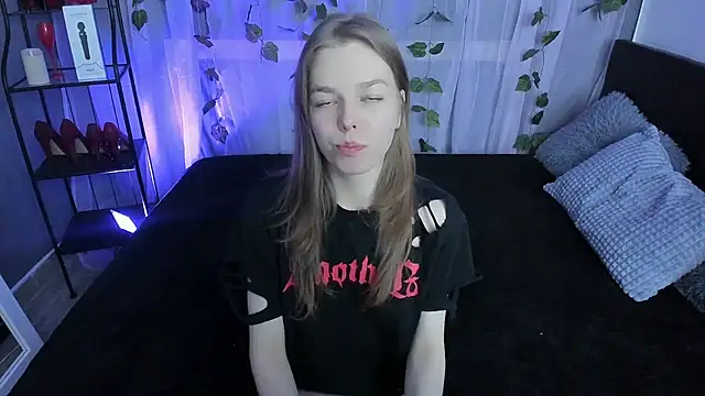 Snapshot of Tina_Tayllor chatting on October 2025 04:15:01 AM Tina Tayllor online show from October 2025 04:15:01 AM