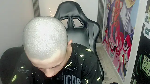 Snapshot of bby_santi chatting on January 2025 05:59:02 PM bby santi online show from January 2025 05:59:02 PM