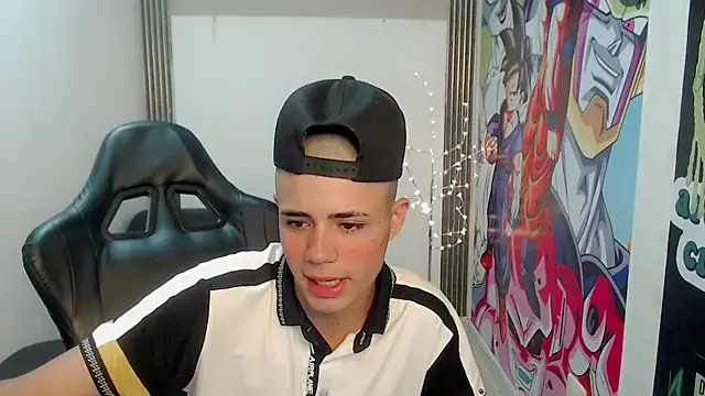 Snapshot of bby_santi chatting on January 2025 06:02:01 PM bby santi online show from January 2025 06:02:01 PM