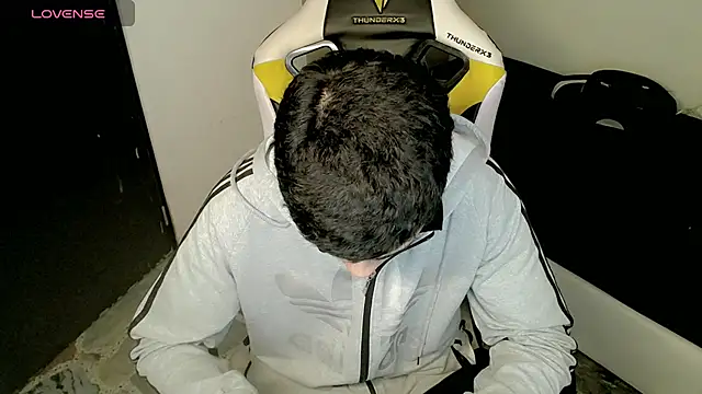 Snapshot of bby_santi chatting on October 2025 12:06:02 PM bby santi online show from October 2025 12:06:02 PM