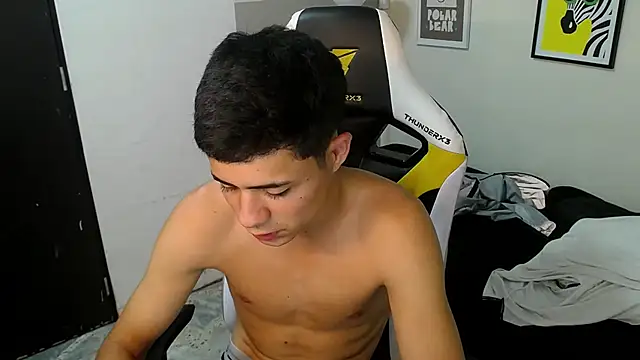 Snapshot of bby_santi chatting on October 2025 04:43:01 PM bby santi online show from October 2025 04:43:01 PM