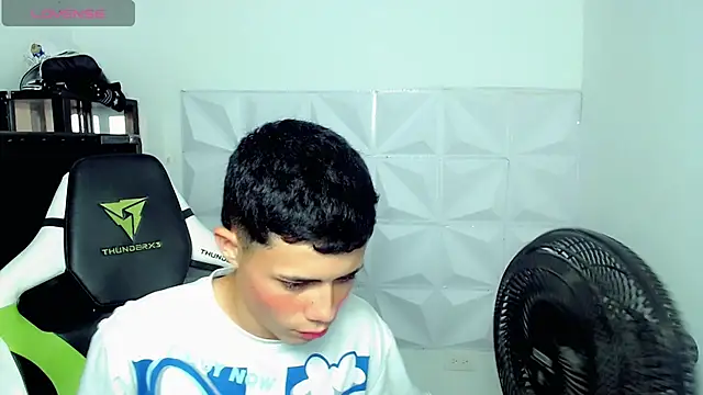 Snapshot of bby_santi chatting on December 2024 03:55:01 PM bby santi online show from December 2024 03:55:01 PM