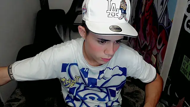 Snapshot of bby_santi chatting on February 2025 01:40:01 PM bby santi online show from February 2025 01:40:01 PM