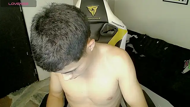 Snapshot of bby_santi chatting on October 2025 11:06:02 PM bby santi online show from October 2025 11:06:02 PM