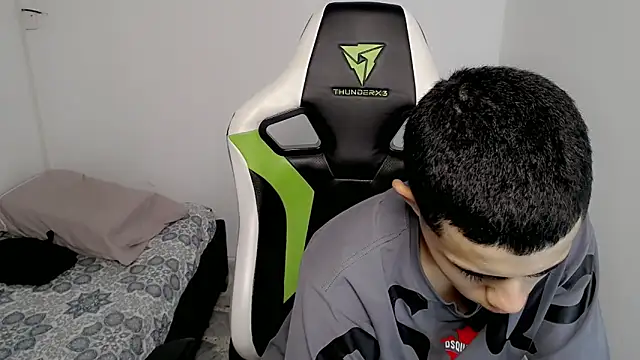 Snapshot of bby_santi chatting on March 2025 04:57:01 PM bby santi online show from March 2025 04:57:01 PM