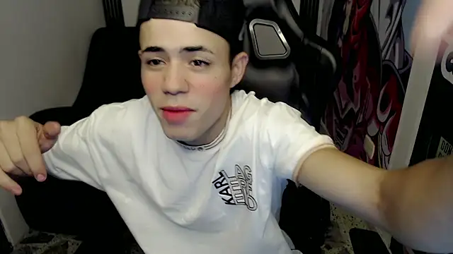 Snapshot of bby_santi chatting on February 2025 12:33:01 PM bby santi online show from February 2025 12:33:01 PM