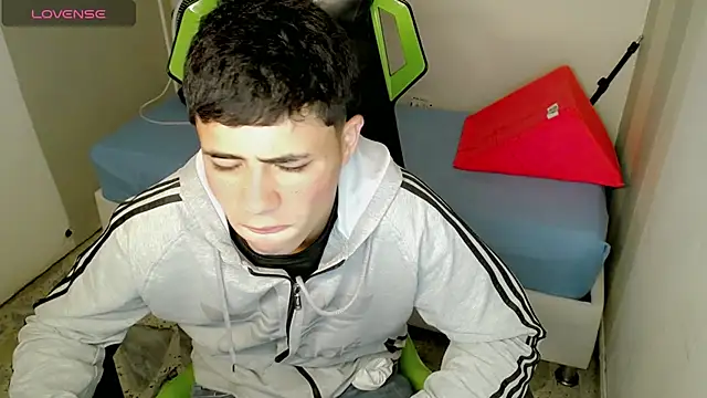 bby santi online show from November 2025 01:33:02 PM