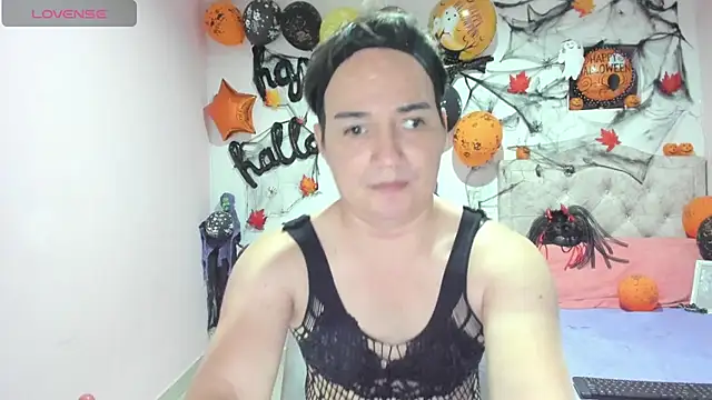 Snapshot of tania_lucia1 chatting on October 2025 04:00:02 AM tania lucia1 online show from October 2025 04:00:02 AM