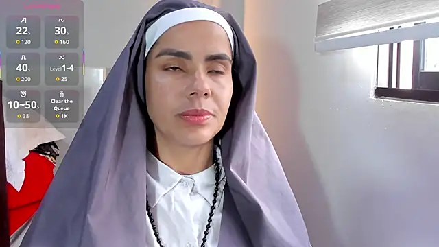 ClaraMariaMon online show from October 2025 06:31:01 PM