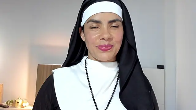 Snapshot of ClaraMariaMon chatting on May 2026 10:30:02 PM ClaraMariaMon online show from May 2026 10:30:02 PM