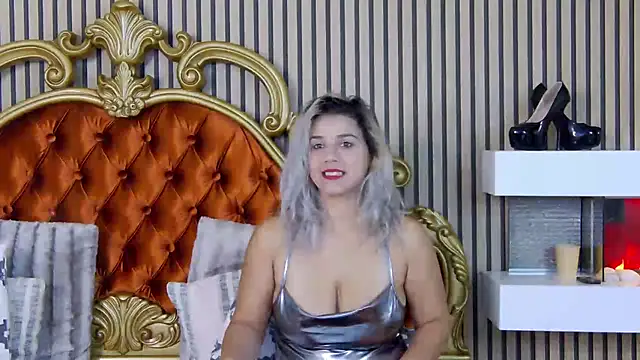 Snapshot of SweetMissXXX chatting on October 2025 07:32:02 AM SweetMissXXX online show from October 2025 07:32:02 AM