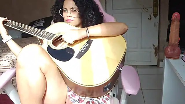 ELIZABETHFX online show from March 2025 08:00:02 PM