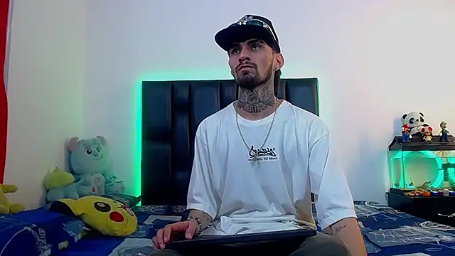 Brutal Sex Fucking online show from June 2026 02:39:02 AM