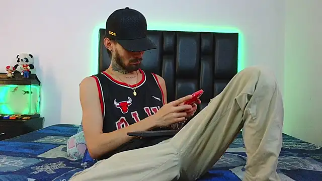 Snapshot of Brutal_Sex_Fucking chatting on May 2026 08:59:01 PM Brutal Sex Fucking online show from May 2026 08:59:01 PM