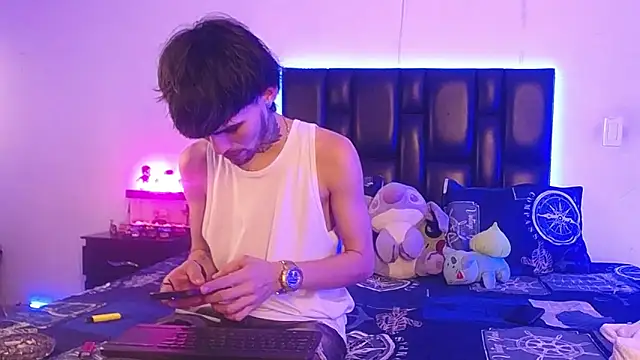 Brutal Sex Fucking online show from November 2025 10:32:02 PM