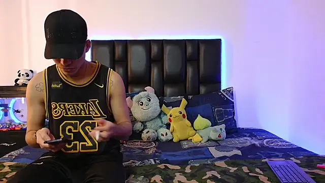 Snapshot of Brutal_Sex_Fucking chatting on February 2026 09:48:02 PM Brutal Sex Fucking online show from February 2026 09:48:02 PM