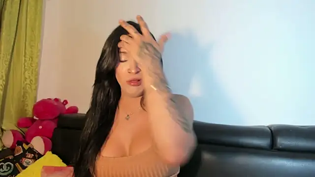 jennifer ts online show from March 2026 02:23:01 AM