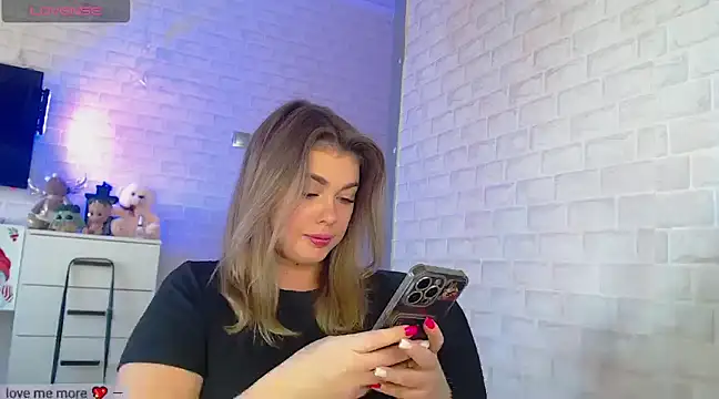 SuchCute online show from March 2025 02:21:02 AM