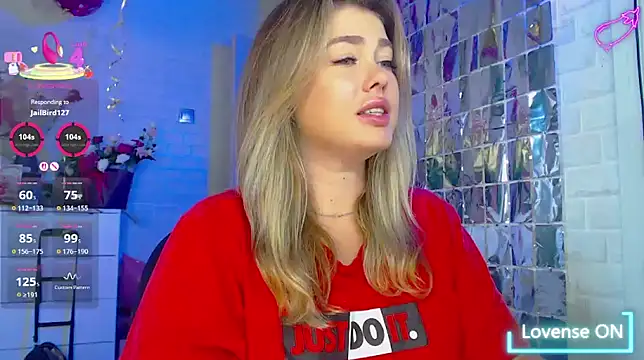 SuchCute online show from September 2025 02:37:02 AM