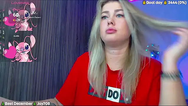 SuchCute online show from December 2025 02:43:01 AM