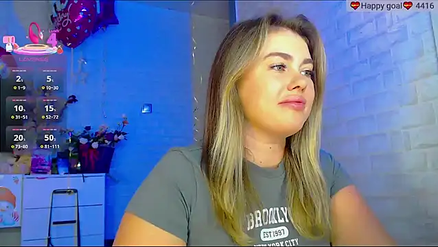 SuchCute online show from September 2025 02:40:02 AM