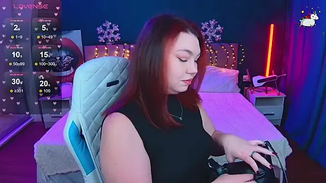 Lilumytrend online show from December 2025 12:09:02 PM