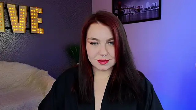 Lilumytrend online show from February 2025 12:12:01 PM