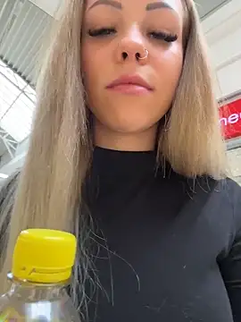 Highschoolpussy online show from November 2025 09:35:02 AM