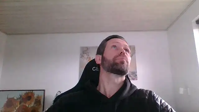 Snapshot of Gotta1 chatting on February 2025 01:53:02 PM Gotta1 online show from February 2025 01:53:02 PM