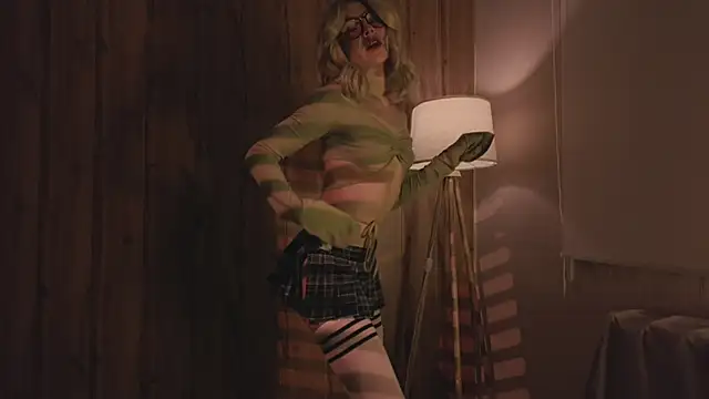 MariMaddison online show from November 2025 07:07:02 PM