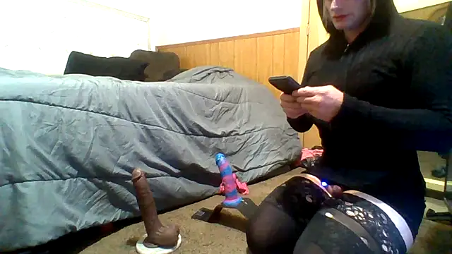 Snapshot of cumlovinsissy chatting on November 2025 01:55:01 PM cumlovinsissy online show from November 2025 01:55:01 PM