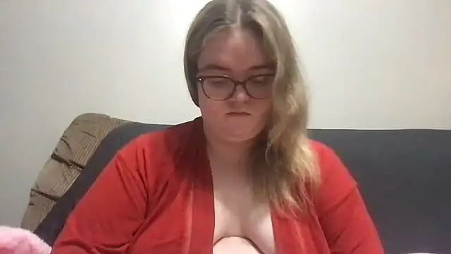 honeyyy24 online show from April 2026 08:06:02 PM