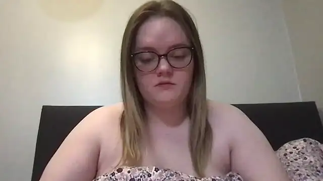 honeyyy24 online show from January 2026 08:47:01 PM