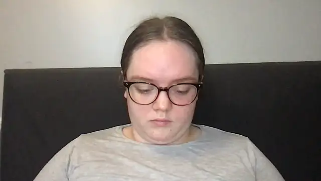 Snapshot of honeyyy24 chatting on November 2025 02:22:02 PM honeyyy24 online show from November 2025 02:22:02 PM