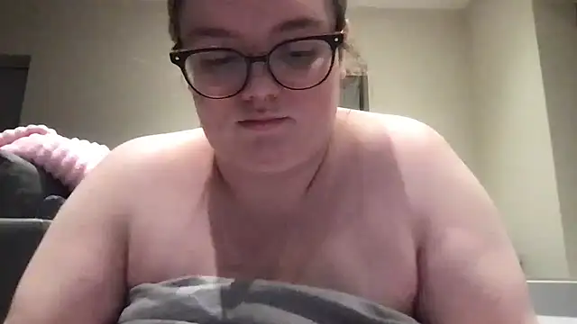 honeyyy24 online show from May 2026 09:23:02 PM