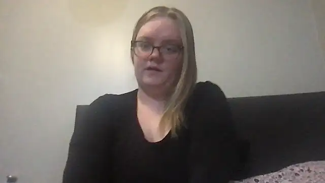 honeyyy24 online show from January 2026 07:12:01 PM