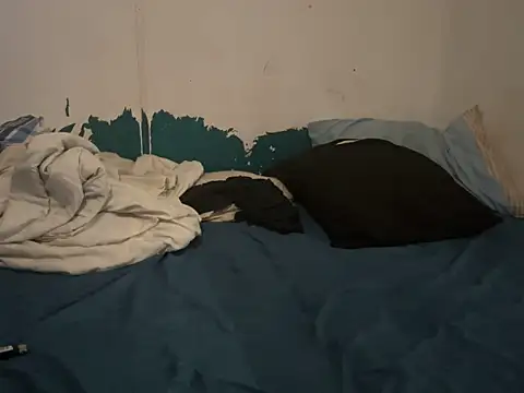 Snapshot of cloudy_switch chatting on November 2025 06:36:02 AM cloudy switch online show from November 2025 06:36:02 AM