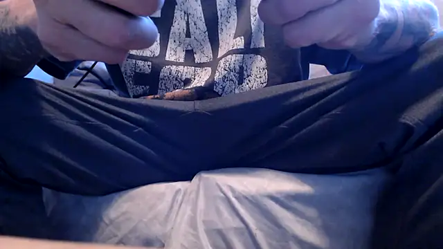 JohnnyKorrupt  online show from November 2025 05:28:01 PM