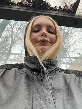 Milkyy wway online show from October 2025 06:21:02 AM