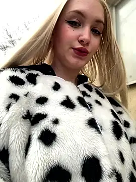 Milkyy wway online show from March 2025 07:41:01 AM