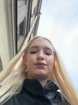 Milkyy wway online show from November 2025 06:17:02 AM